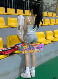 小美 158.46kg.D奶.22歲  超值新妹，高顏值網紅臉 可可愛又可性感，任由哥哥幹到腿軟!