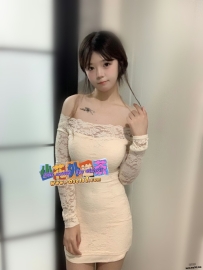 悠悠 158.D奶.44kg.21歲 嬌小可愛笑容甜美鄰家女孩fu 胸部堅挺有型，皮膚光滑細緻，觸