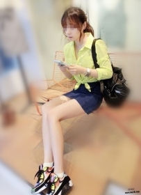高雄「護理小妹」 小玲 165cm C奶 25歲  氣質動人曲線床上很放浪 各種愛愛姿勢相當配