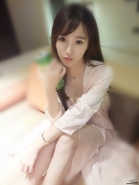 妍妍 164/46/C/25歲 實習老師 服務好配合 不玩SM 無套含 戴套做.不限制服務喔 常常含