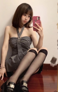 南部 15K 貓貓 158.C奶.20歲 瘦小身材輕輕一抱就擁入懷 身體很柔軟的  絲襪美腿