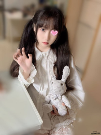 丫丫 150.A+.40.19歲 #精緻蘿莉臉 娃娃音嗲嗲的很會撒嬌 全身很敏感 尤其是哥哥親 吻