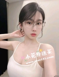 真真 162.D奶.46kg.20歲 班上的班花，清純又可愛，很吸睛的女生 雖然羞澀，但會努力扮
